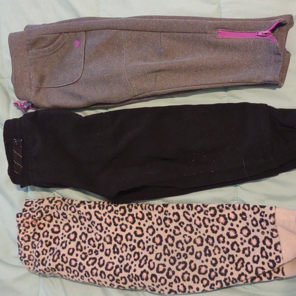 Girl toddler 2t Lot - Picture 3 of 3